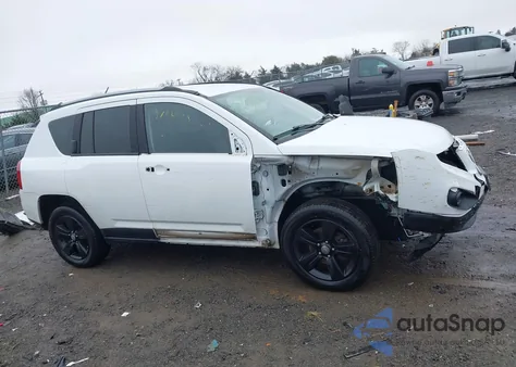 2016 Jeep Compass Sport из США, поврежденный, VIN 1C4NJDBB6GD617933